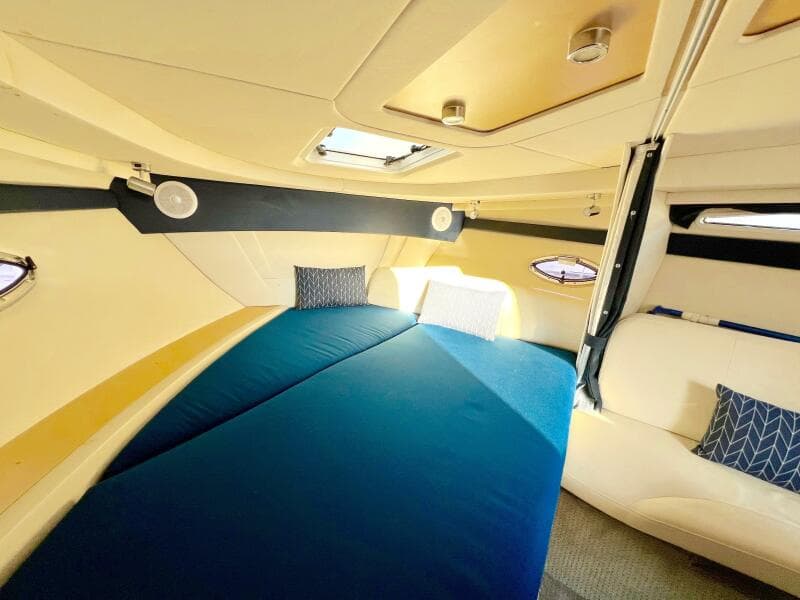 2012 Bayliner 335