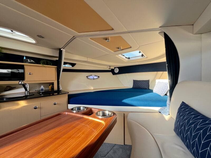 2012 Bayliner 335