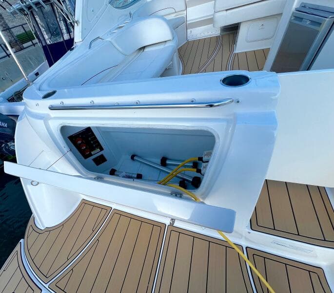 2012 Bayliner 335