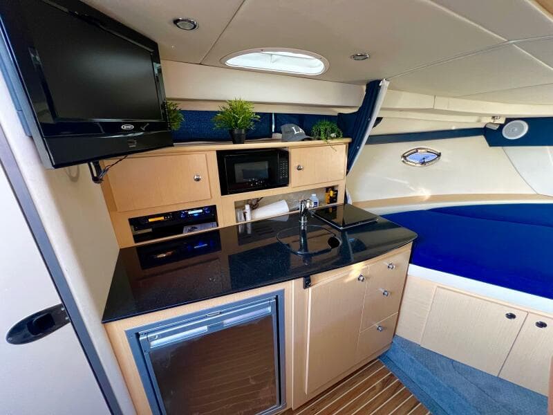 2012 Bayliner 335