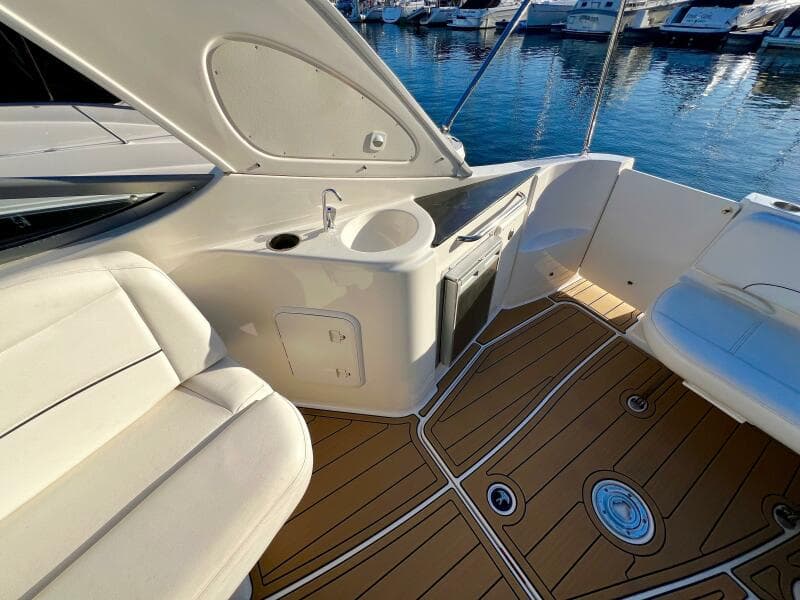 2012 Bayliner 335