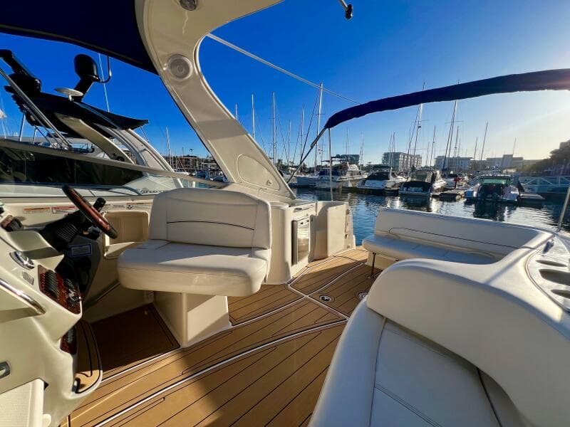 2012 Bayliner 335