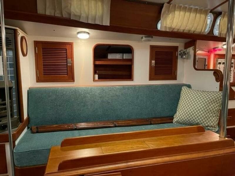 1987 Hinckley Sou'wester Sloop C/B