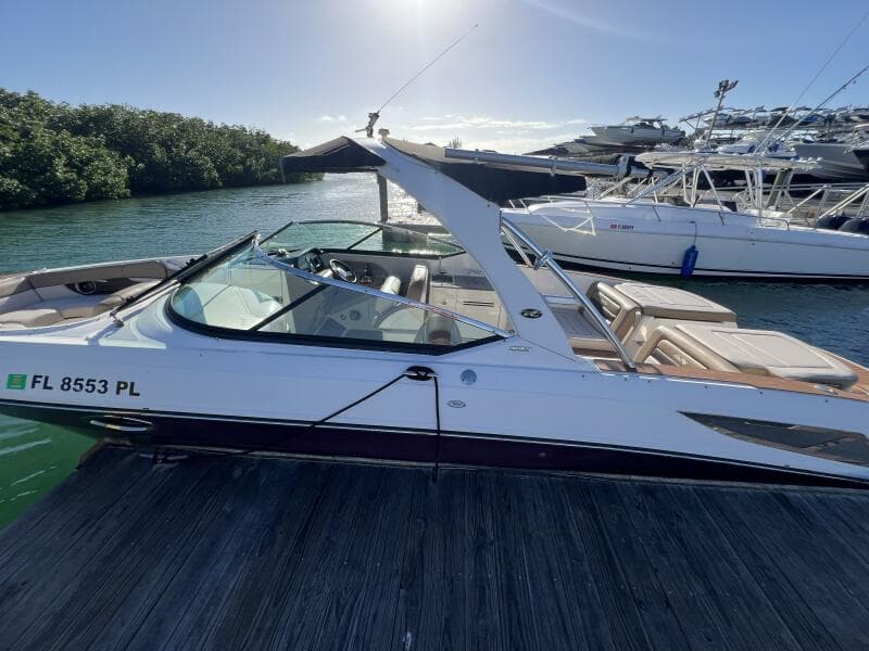 2012 Sea Ray 300 SLX