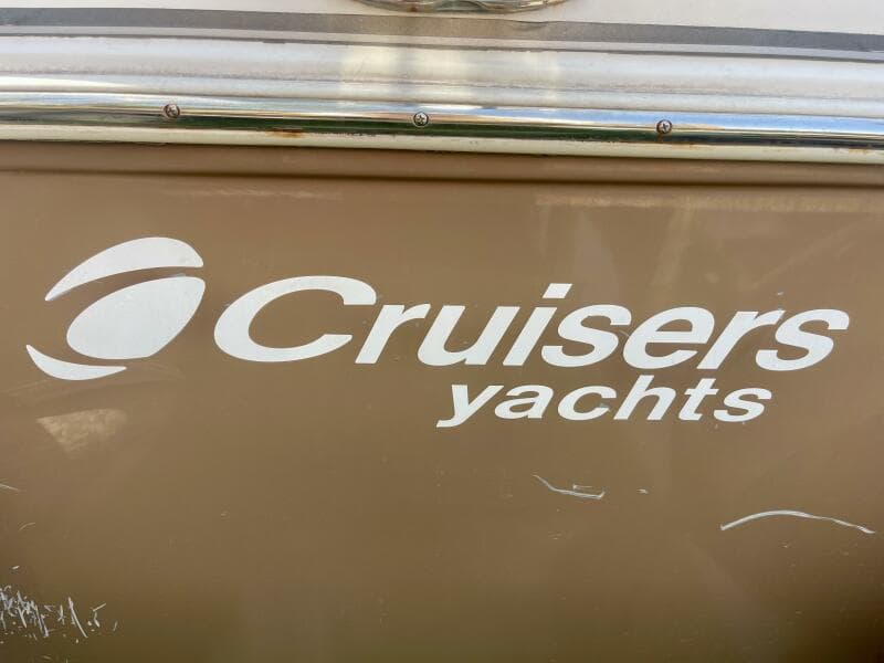 2006 Cruisers Yachts 420 Express