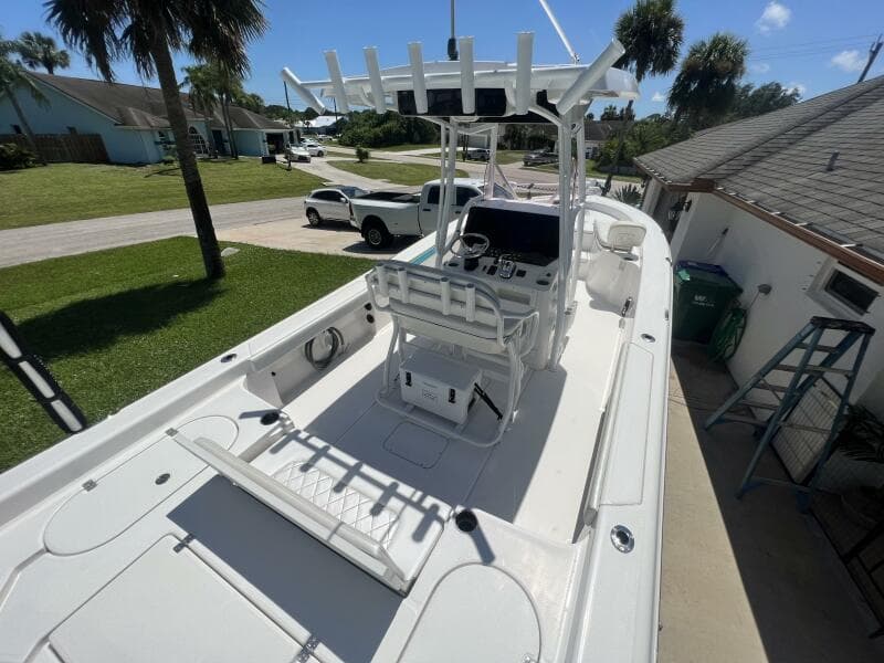 2019 Blue Wave 2800 Pure Hybrid