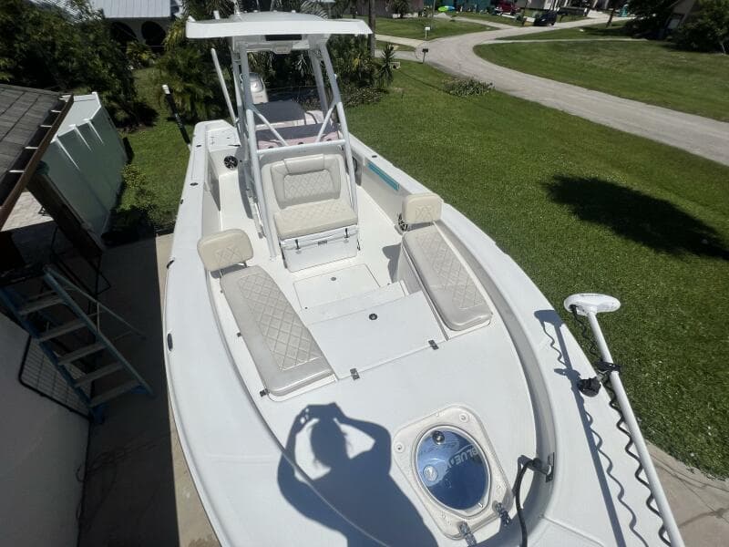 2019 Blue Wave 2800 Pure Hybrid