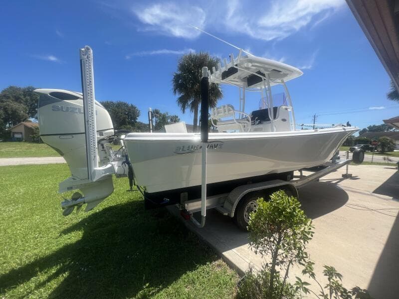 2019 Blue Wave 2800 Pure Hybrid