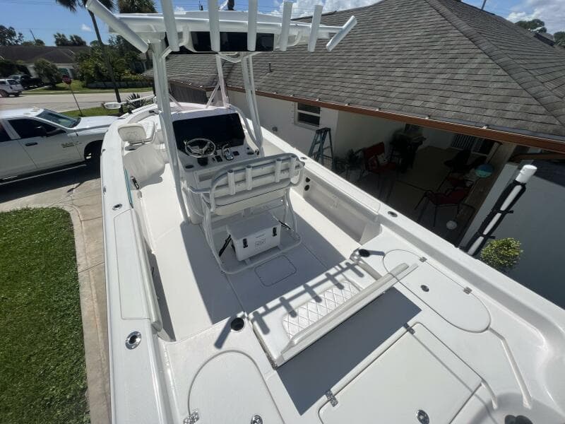 2019 Blue Wave 2800 Pure Hybrid