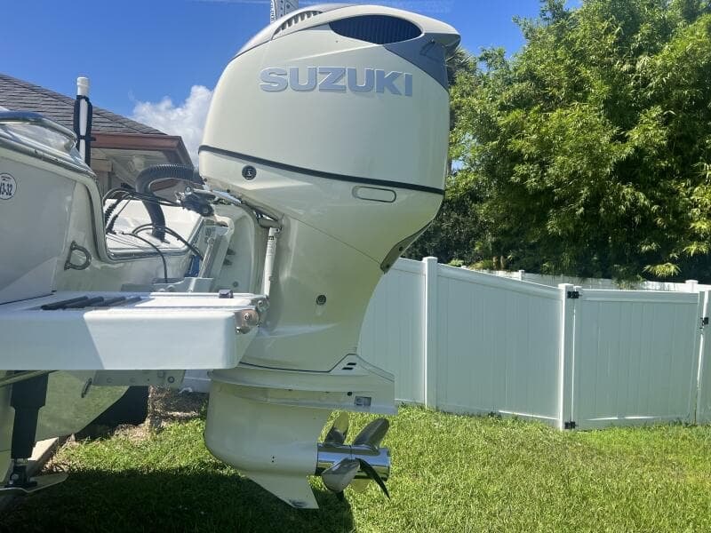 2019 Blue Wave 2800 Pure Hybrid