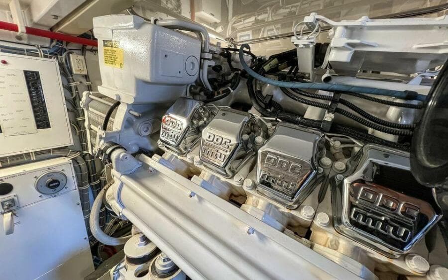 2007 Hatteras 68 Convertible