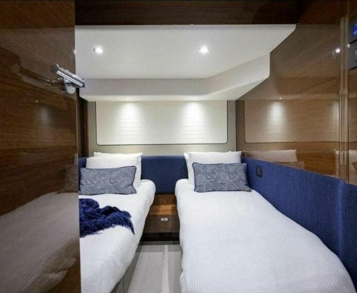 2019 Princess F62