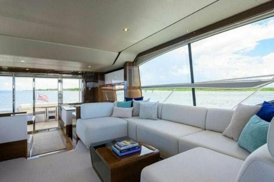 2019 Princess F62