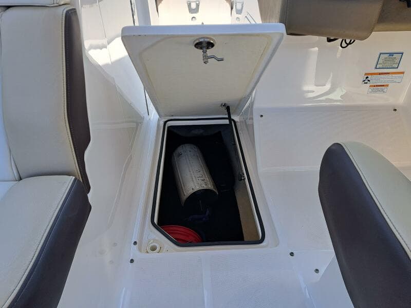 2014 Regal 2700 Bowrider