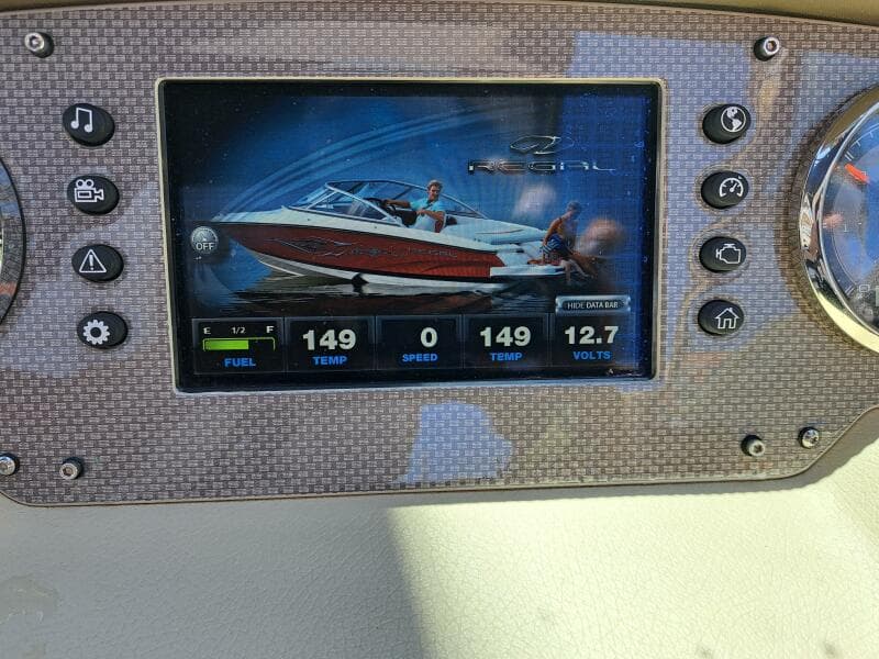 2014 Regal 2700 Bowrider