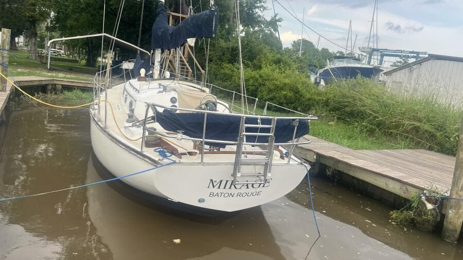 1981 Cape Dory 