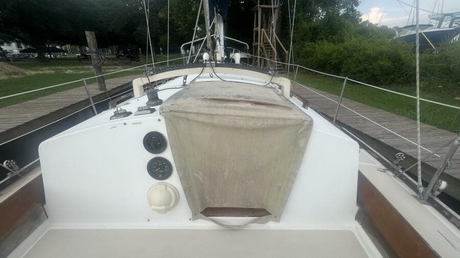 1981 Cape Dory 