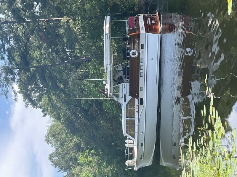 1962 Matthews 42 Double Cabin