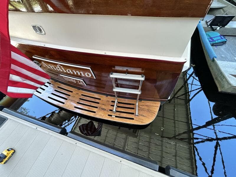 1962 Matthews 42 Double Cabin