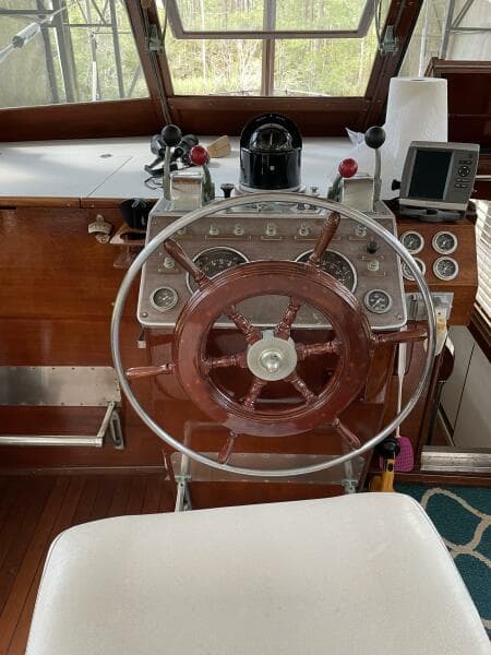 1962 Matthews 42 Double Cabin