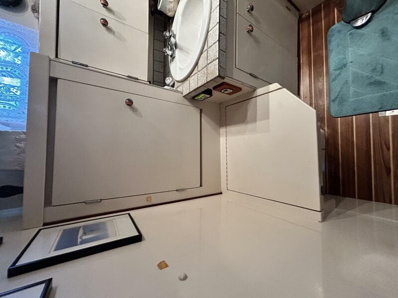 1962 Matthews 42 Double Cabin