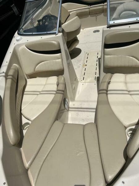 2005 Glastron GX235