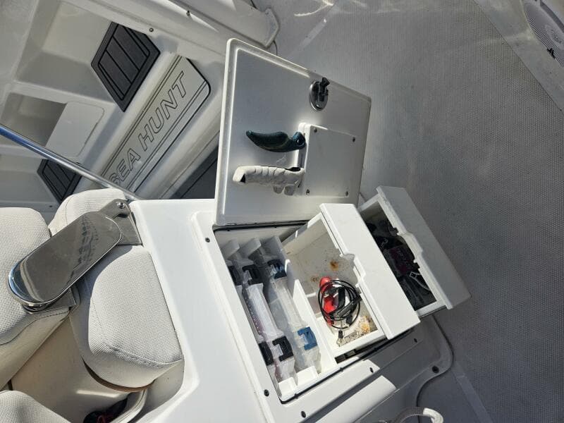 2021 Sea Hunt 