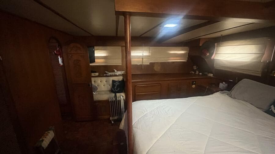 1986 Marine Trader Med Yacht 62 Yachtfish