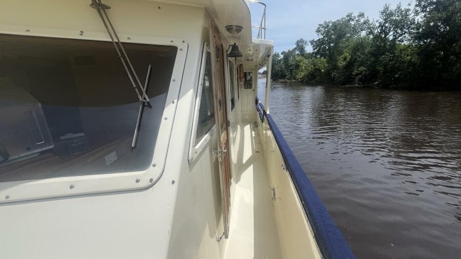 1986 Marine Trader Med Yacht 62 Yachtfish