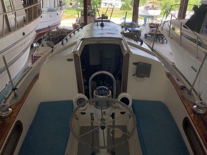 Pearson Fwd Cockpit