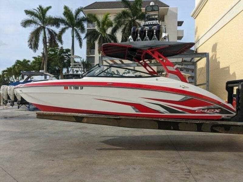 2020 Yamaha Boats 242X