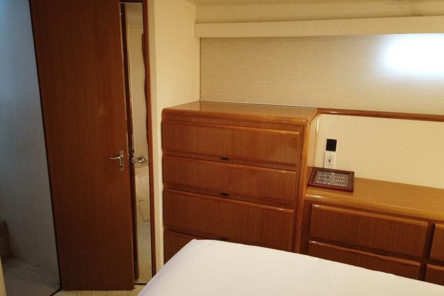 1999 Viking Motoryacht