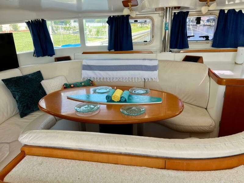 2002 Lagoon 410