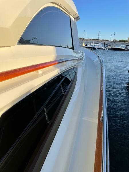 2006 Mochi Craft 74' Dolphin