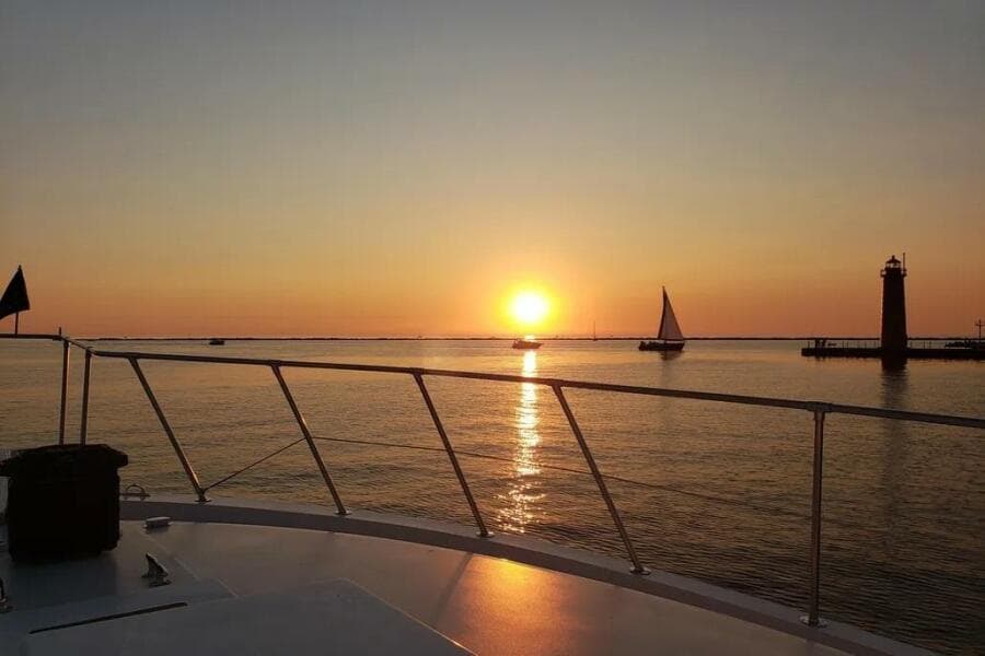 1986 Bertram 58 Flybridge Motor Yacht