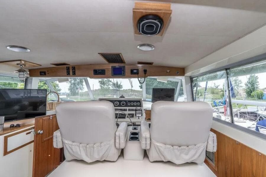 1986 Bertram 58 Flybridge Motor Yacht