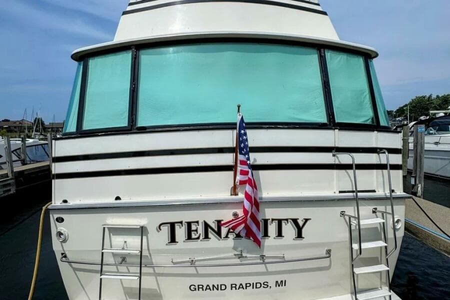 1986 Bertram 58 Flybridge Motor Yacht