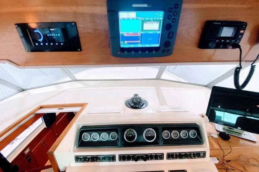 1986 Bertram 58 Flybridge Motor Yacht