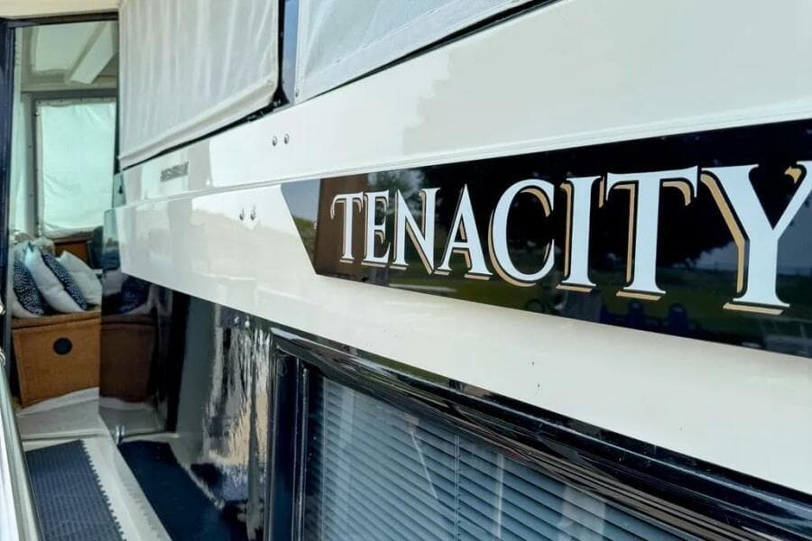 1986 Bertram 58 Flybridge Motor Yacht