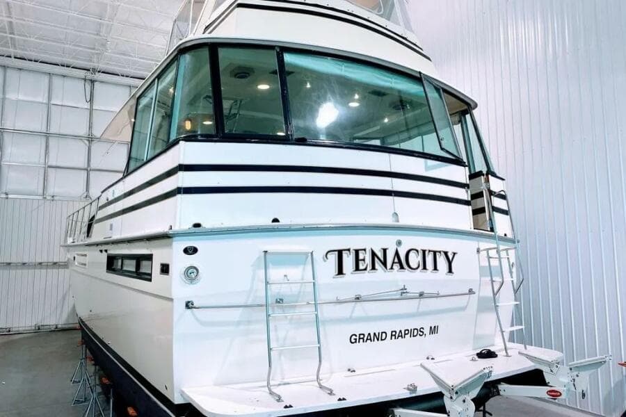 1986 Bertram 58 Flybridge Motor Yacht