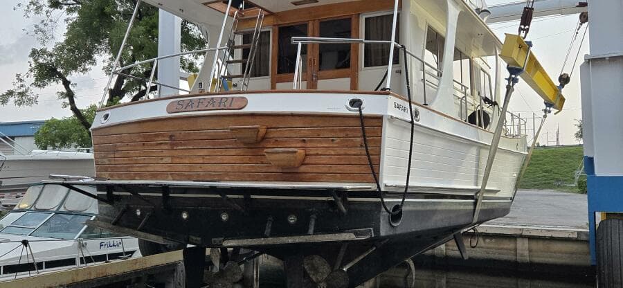 1997 Grand Banks Europa