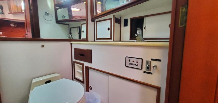 1997 Grand Banks Europa