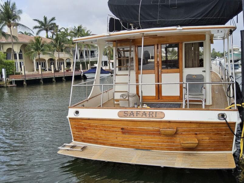 1997 Grand Banks Europa
