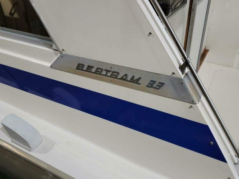 1983 Bertram 33 Flybridge Cruiser