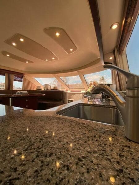 2006 Sea Ray 58 Sedan Bridge
