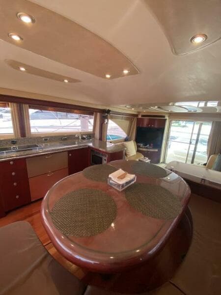 2006 Sea Ray 58 Sedan Bridge