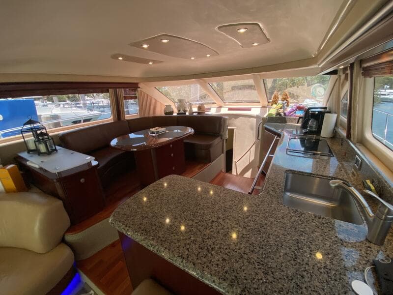 2006 Sea Ray 58 Sedan Bridge