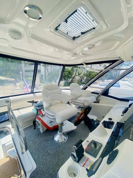 2006 Sea Ray 58 Sedan Bridge