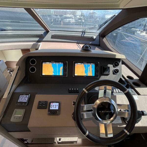 2015 Azimut 50 fly