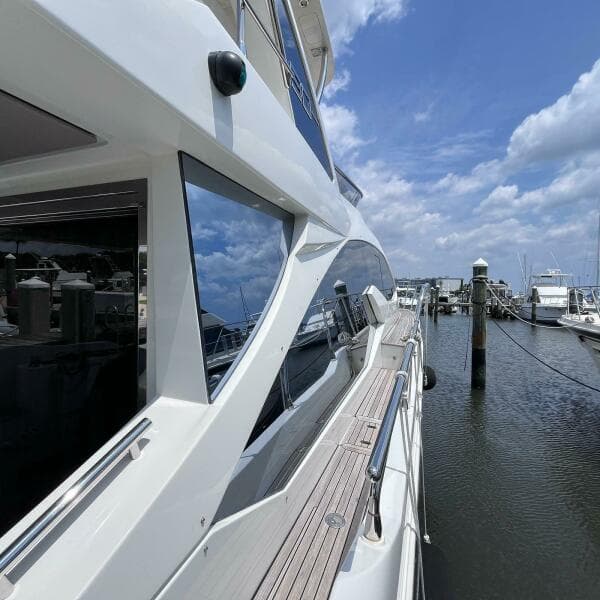 2015 Azimut 50 fly